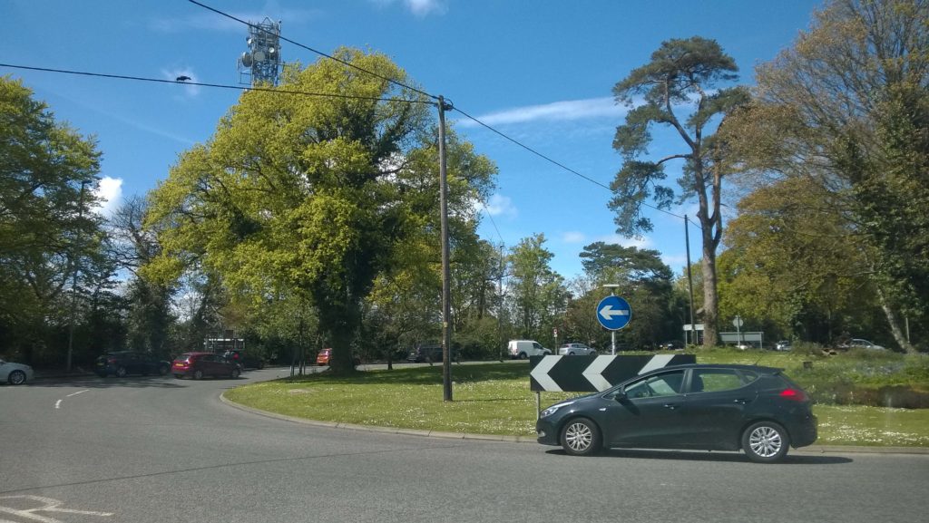 Kanes Hill Roundabout Safety Study